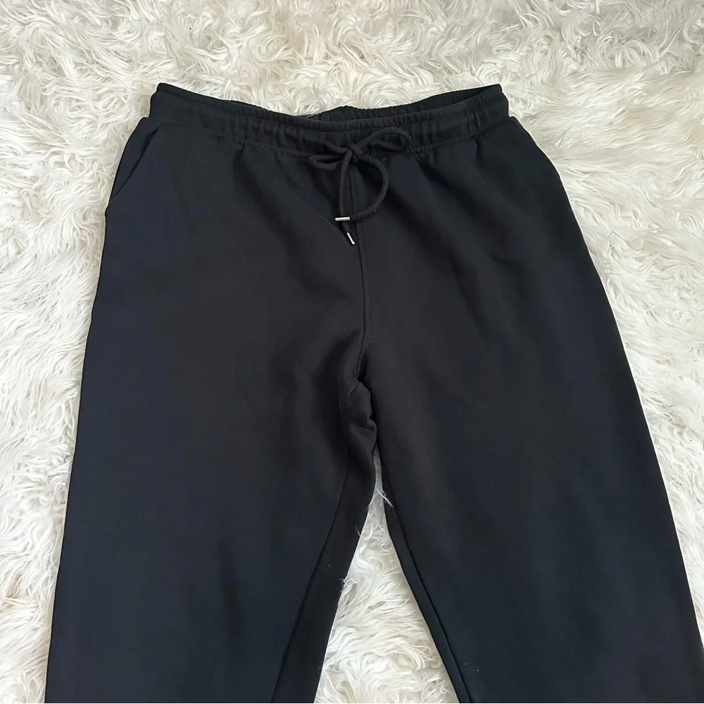 Forever 21 Basic Fleece Drawstring Joggers - Picture 3 of 7